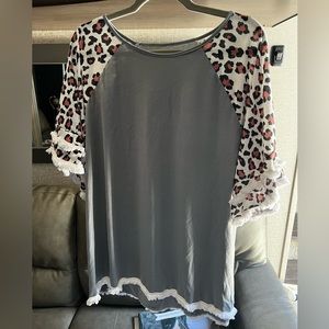 Ladies cute top